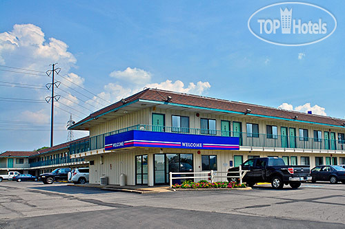 Фотографии отеля  Motel 6 Pittsburgh-Crafton 2*