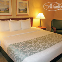 La Quinta Inn & Suites Harrisburg Airport Hershey 