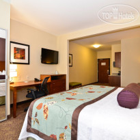 Best Western Plus Carousel Inn & Suites 