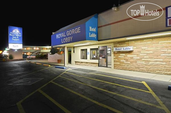 Фотографии отеля  Americas Best Value Inn & Suites Canon City 2*