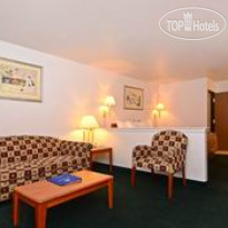 Best Western Sky Way Inn & Suites 