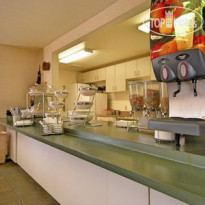 Econo Lodge North Academy 