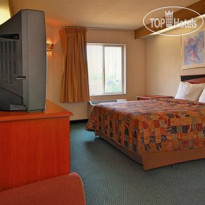 Econo Lodge North Academy 