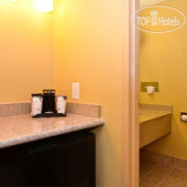 Best Western Plus Sally Port Inn & Suites 