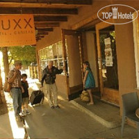 Luxx Plaza Hotel 3*