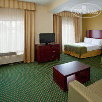 Holiday Inn Express Hotel & Suites Indianapolis - East 