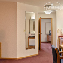 Days Inn & Suites Indianapolis, Castleton 