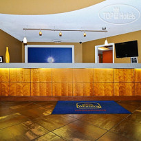 Best Western Crossroads lobby