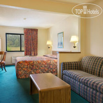 Super 8 Bloomington 