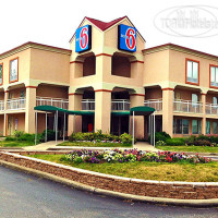 Motel 6 Indianapolis North East 3*