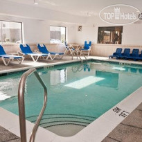 Comfort Suites North Fort Wayne Бассейн