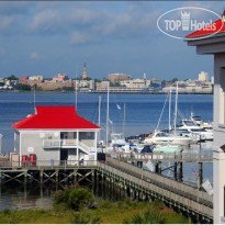 Charleston Harbor Resort And Marina Вид с балкона
