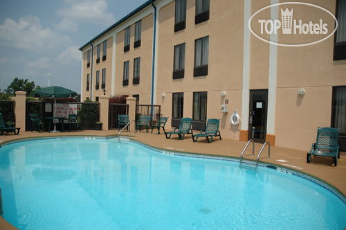 Фотографии отеля  Holiday Inn Express Greer Taylors at Us 29 2*