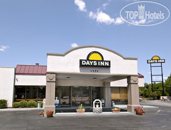 Фотографии отеля  Days Inn Airport Coliseum 1*