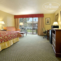 Ramada by Wyndham Metairie New Orleans Airport 