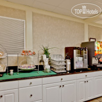 La Quinta Inn & Suites Atlanta Airport 