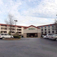 Holiday Inn Atlanta Airport North 2*