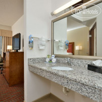Holiday Inn Express Boston-Milford