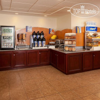 Holiday Inn Express Boston-Waltham 