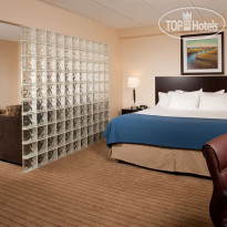 Holiday Inn Express Boston-Waltham 