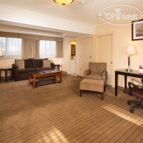 Holiday Inn Express Boston-Waltham 