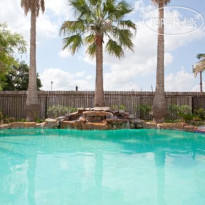 Holiday Inn Express Houston N-1960 Champions Area
