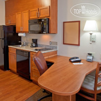 Candlewood Suites Houston I-10 East 