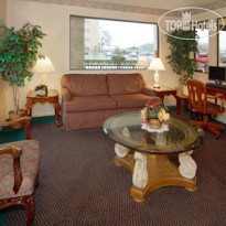 Rodeway Inn & Suites Hwy 290 NW лобби