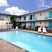 Knights Inn Alvin 