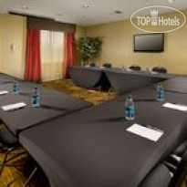 Holiday Inn Express Hotel & Suites Mount Pleasant