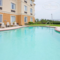 Holiday Inn Express Hotel & Suites Mount Pleasant