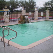 Holiday Inn Express Hotel & Suites Beeville 