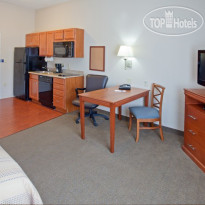 Candlewood Suites Lake Jackson-Clute 