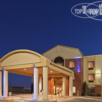 Holiday Inn Express Hotel & Suites Plainview 