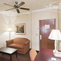 Holiday Inn Express Hotel & Suites Plainview 