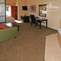 Comfort Suites Palestine 