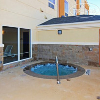 Comfort Suites Palestine 