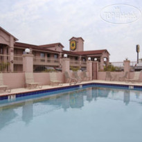 Super 8 Baytown Mont Belvieu 