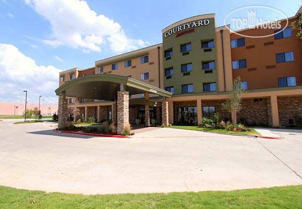 Фотографии отеля  Courtyard Fort Worth West at Cityview 3*