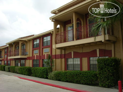 Фотографии отеля  Holiday Inn Brownsville 2*