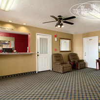 Travelodge San Antonio ATT Center / I-10 East Лобби