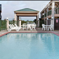 Days Inn San Antonio Northwest / Fiesta Park 