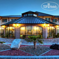 Best Western Plus Swiss Chalet Hotel & Suites 