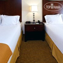 Holiday Inn Express Hotel & Suites Cleburne