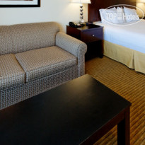 Holiday Inn Express Hotel & Suites Cleburne