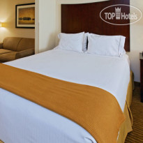 Holiday Inn Express Hotel & Suites Cleburne 