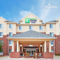 Holiday Inn Express Hotel & Suites Dallas - Grand Prairie I-20 2*