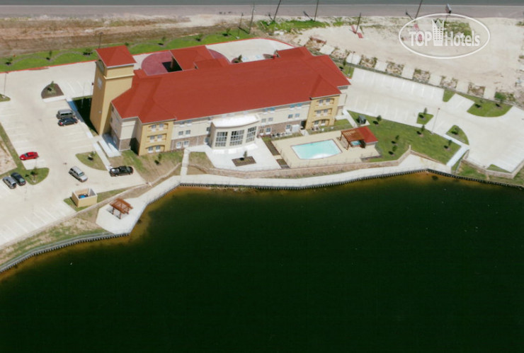 La Quinta Inn & Suites Bridge City