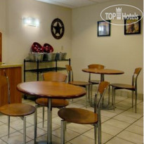 Red Roof Inn San Antonio Downtown Riverwalk 