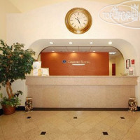 Comfort Suites Westchase 2*